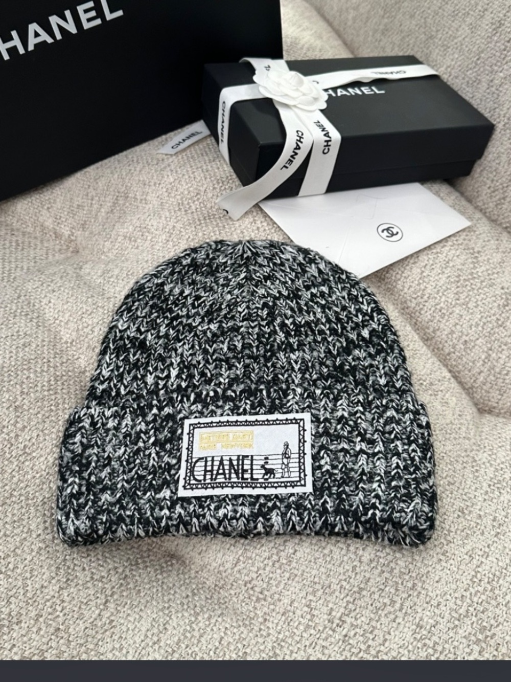 Knit Fashion Art Letter C Paris New York Black White Gray Winter Beanie Hat